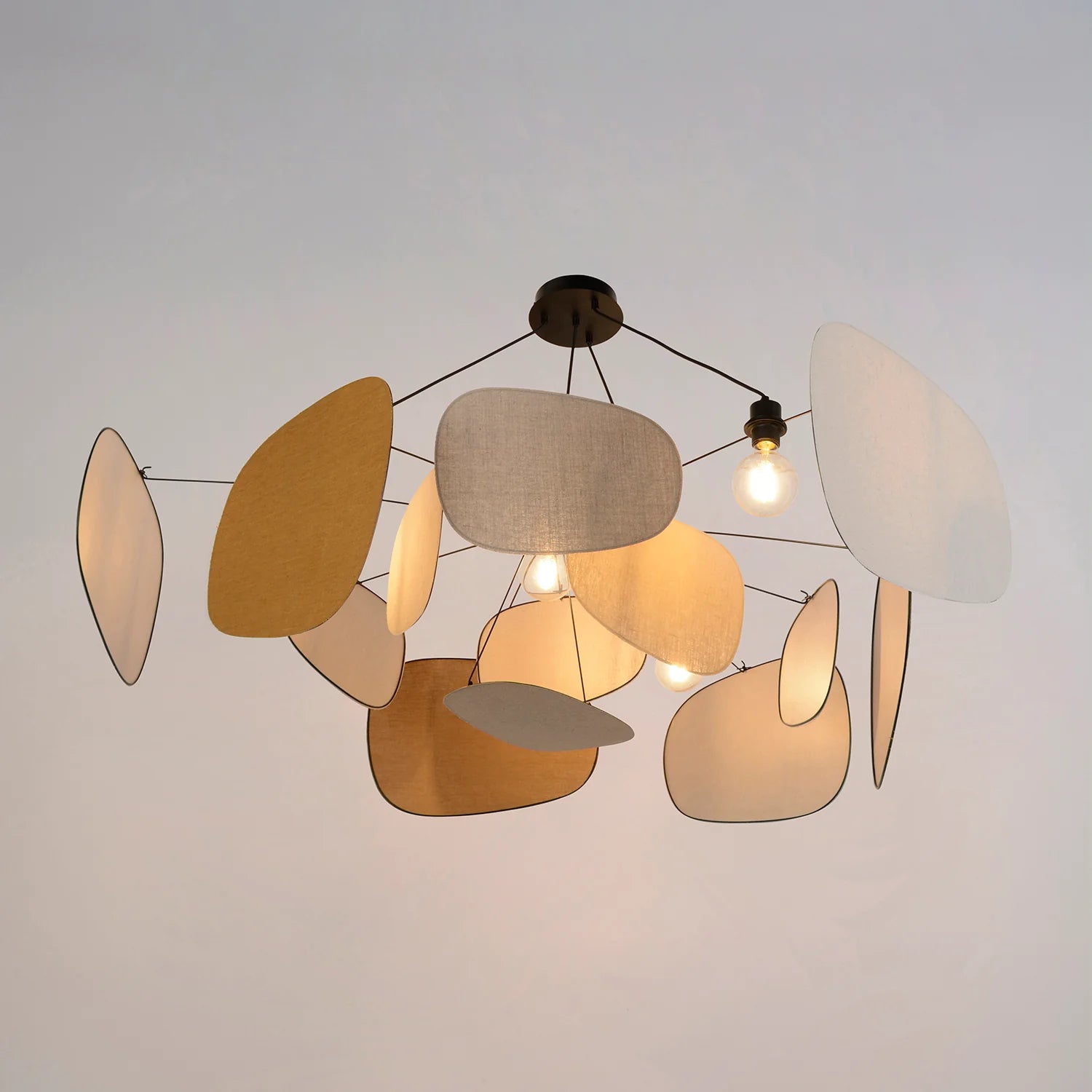 Suspension screen market set mobile en lin beige et jaune curry