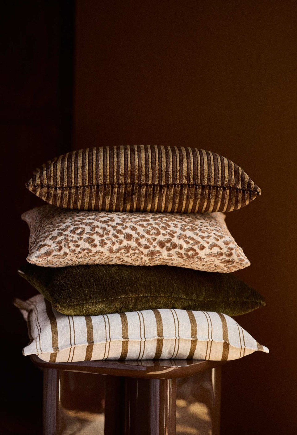 Housse de coussin velours rayures marais gabrielle paris nantes les petites baladeuses