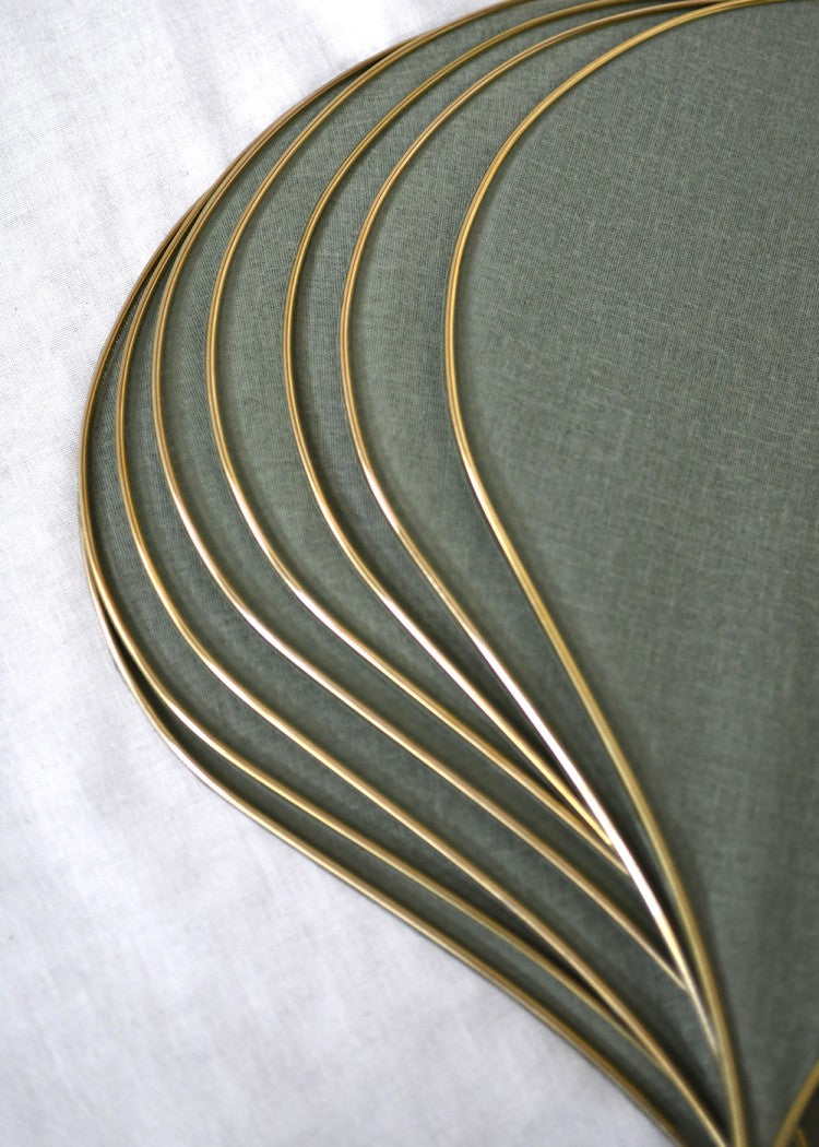 suspension George store en forme de fleur, en laiton et tissu vert