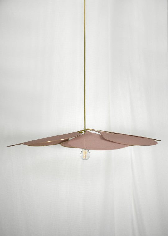suspension George store en forme de fleur, en laiton et tissu rose