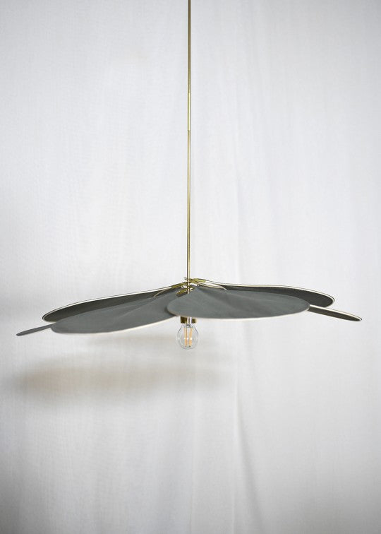 suspension George en forme de fleur en rotin et tissu vert foncé