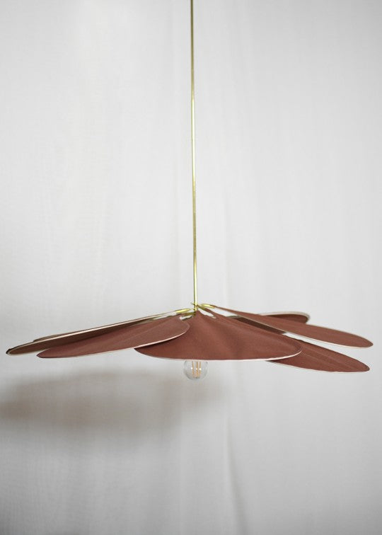 suspension George en forme de fleur en rotin et tissu terracotta