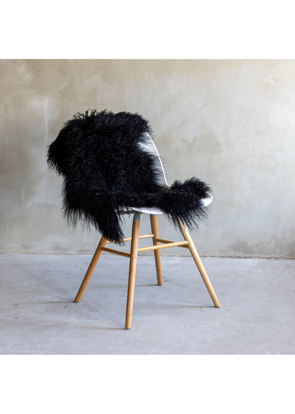 Tapis peau mouton tibétain noir