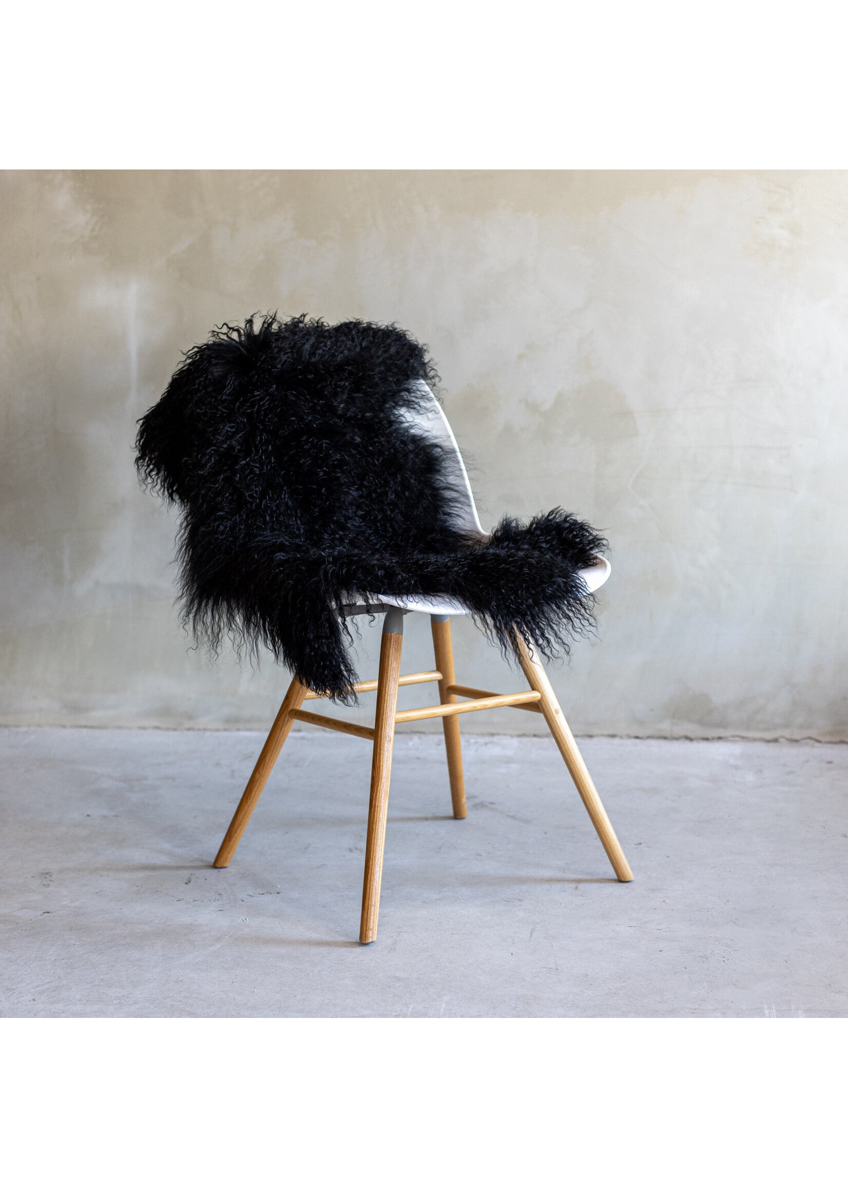 Tapis peau mouton tibétain noir