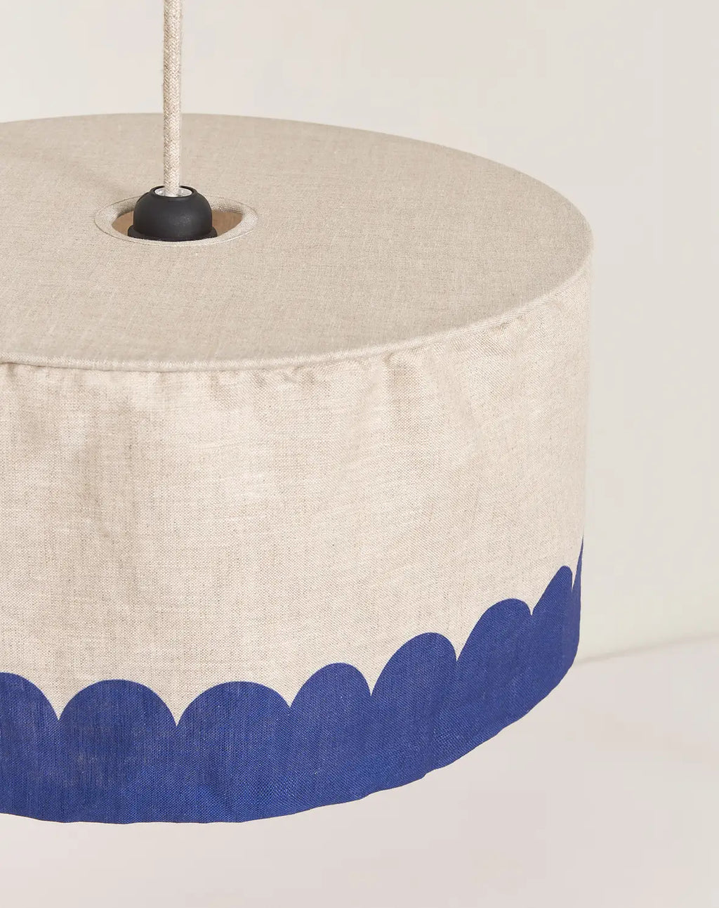 Suspension Lin bleu